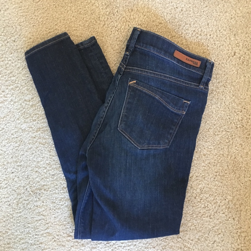 Express women’s size 8 jeans